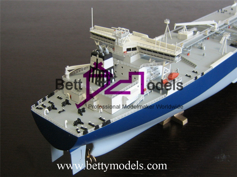 ノルウェーの貨物船模型